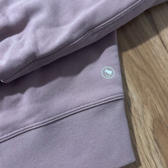 Lululemon NWT Perfectly Oversized Crop Crew Size 6 Pink Team Canada Olympics - Picture 6 of 6